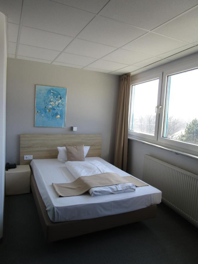 Businesshotel & Appartements Stuttgart-Vaihingen Exterior photo
